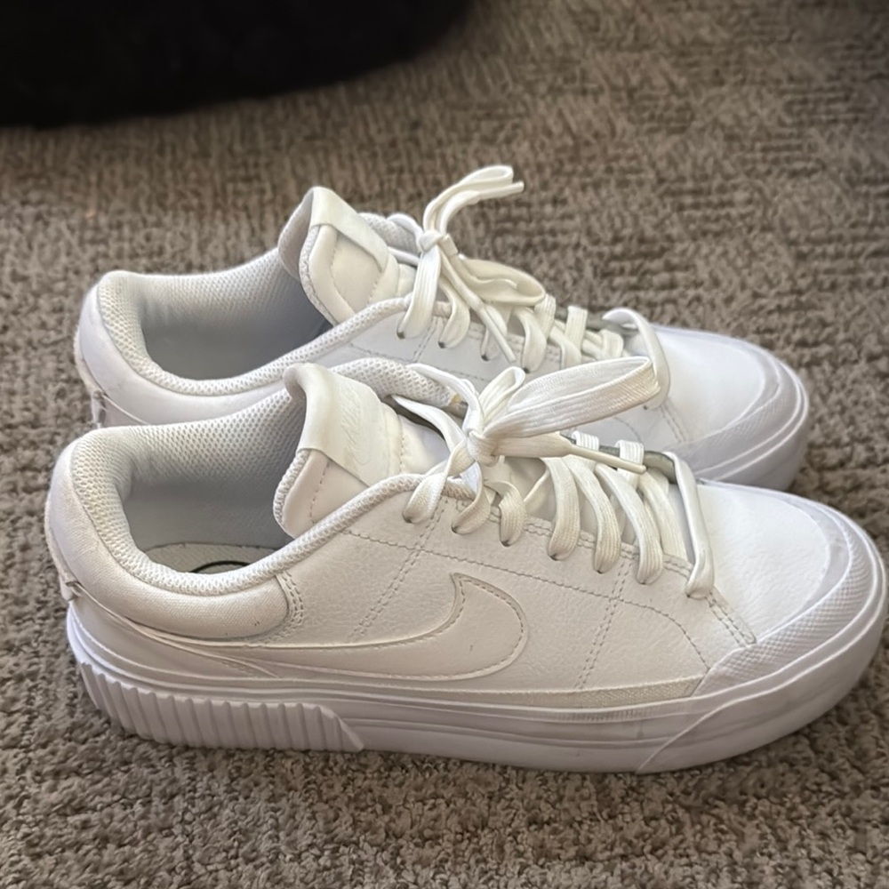 Nike Court Legacy Lift